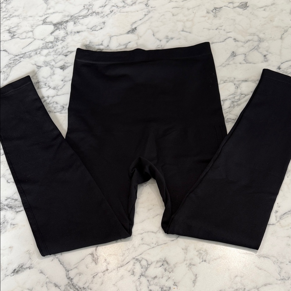 NWOT Classic Women’s Black Empetur Leggings